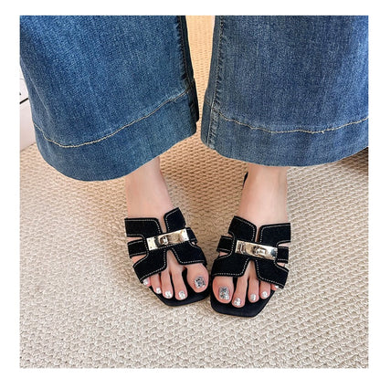 Amarenne - Minimalist Buckle Slides