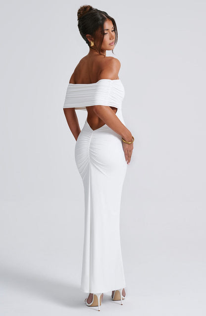 Amarenne - Backless Maxi Dress