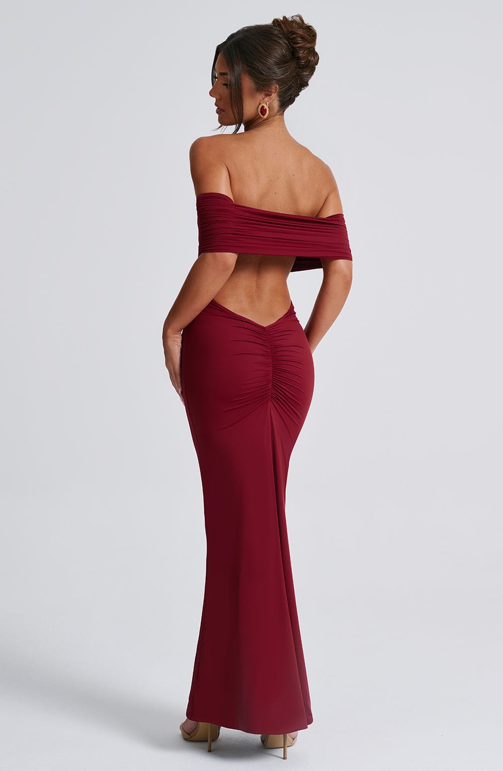 Amarenne - Backless Maxi Dress