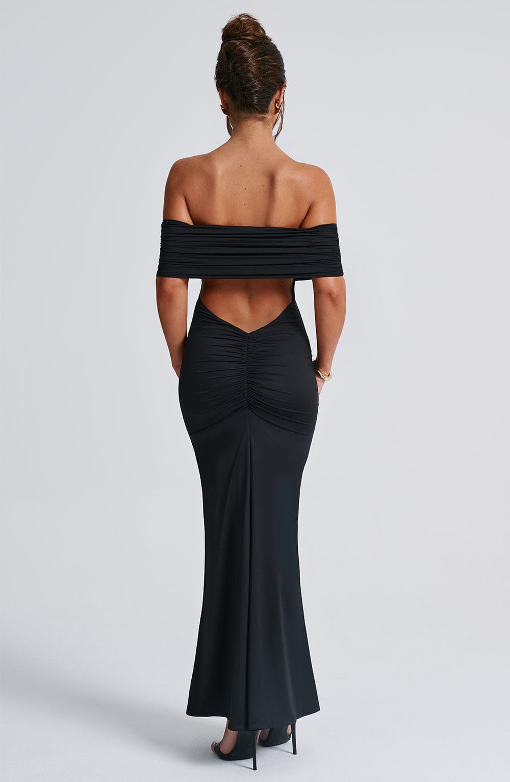 Amarenne - Backless Maxi Dress