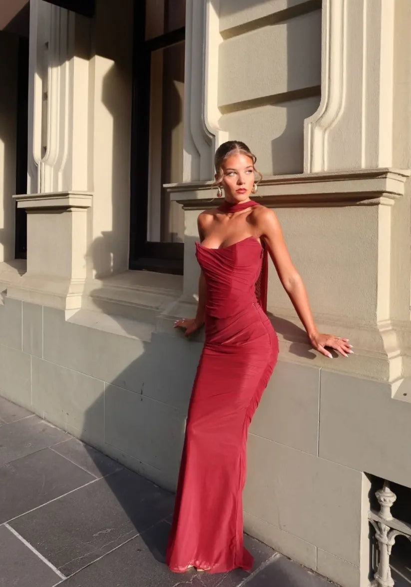 Amarenne - Strapless Bodycon Maxi Dress